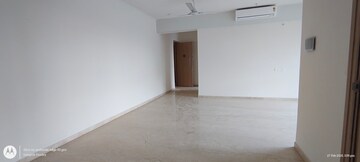 Room in 3 BHK Apartment at Rajesh Raj Infinia, Malad West – for Rent