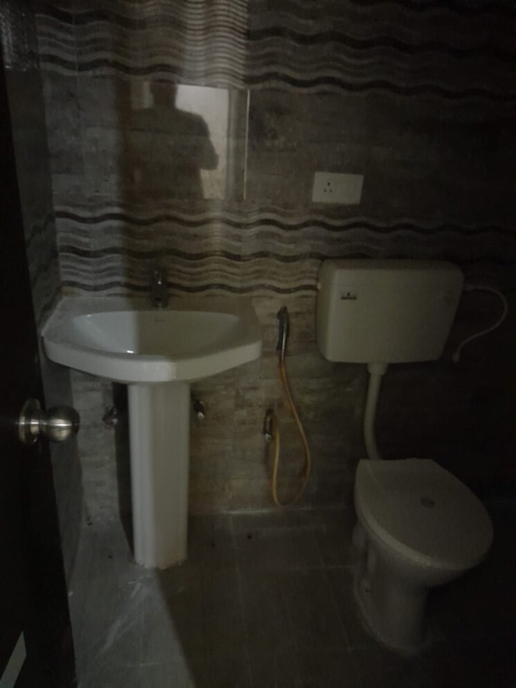 Bathroom, omega-orchid-heights 3 Bedroom 1615 Sq.Ft. Apartment In Faizabad Road Lucknow 8268815