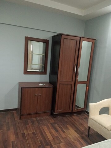 Room in 2 BHK Apartment at Andheri East – for Rent