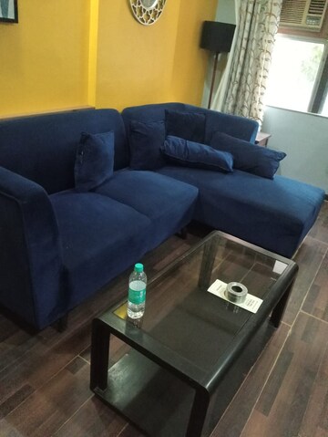 Living Room in 2 BHK Apartment at Andheri East – for Rent