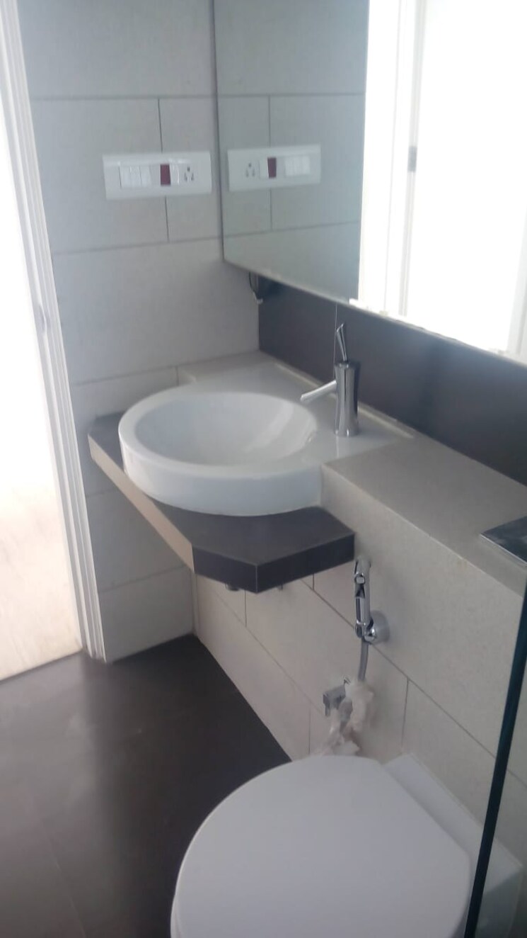 Bathroom, imperial-heights-goregaon-west 3.5 Bedroom 1800 Sq.Ft. Apartment In Goregaon West Mumbai 8268903