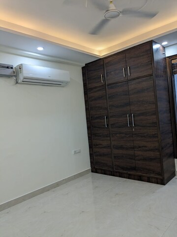 Room in 3 BHK Apartment at Hero Homes Gurgaon, Sector 104 – for Sale