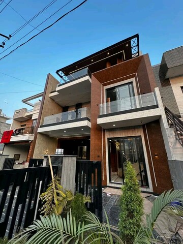5 BHK Independent House For Sale in Sector 125