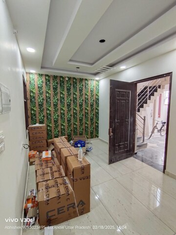 Bedroom in 3 BHK Independent House at Jankipuram Extension – for Sale