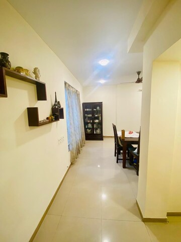 Building Lobby in 3 BHK Apartment at Unitech The Close North, Sector 50 – for Rent