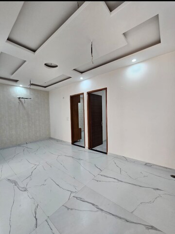 Room in 3 BHK Apartment at Dhakoli Village – for Sale
