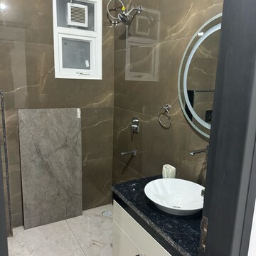 Bathroom in 3 BHK Builder Floor at Mullanpur – for Sale