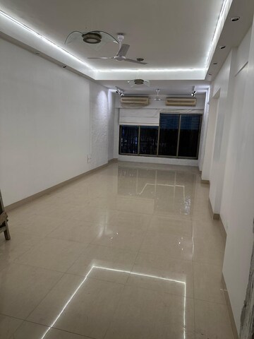 Living Room in 3 BHK Apartment at Green Gate Apartment, Bandra West – for Rent