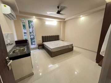 Living Room in 1 RK Builder Floor at DLF Pink Town House, Dlf City Phase 3 – for Rent