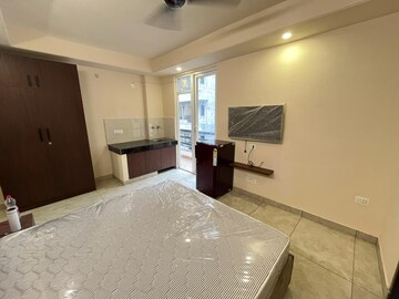 Kitchen in 1 RK Builder Floor at DLF Pink Town House, Dlf City Phase 3 – for Rent
