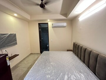 Bedroom in 1 RK Builder Floor at DLF Pink Town House, Dlf City Phase 3 – for Rent