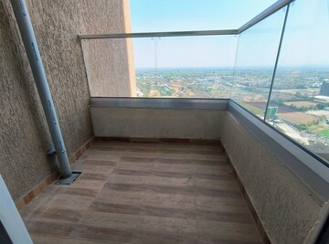 Room in 2 BHK Apartment at VTP Cygnus, Kharadi – for Rent