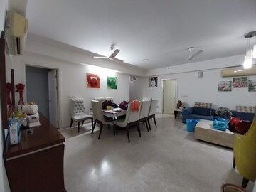 Living Room in 4 BHK Apartment at DLF Park Place, Sector 54 – for Sale