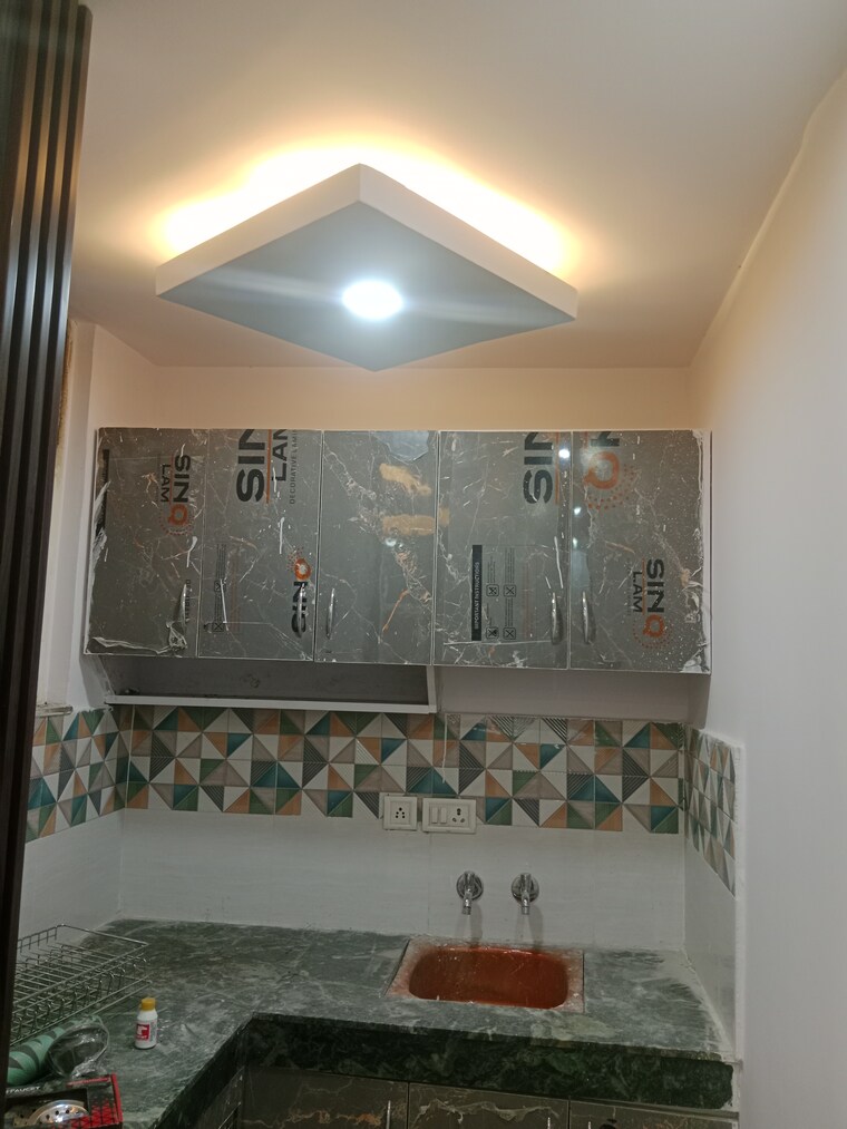 Kitchen, sector 73 2 Bedroom 1050 Sq.Ft. Builder Floor In Sector 73 Noida 8269563