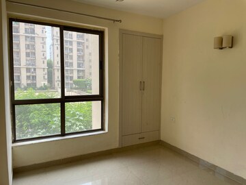 Room in 3 BHK Apartment at Unitech Uniworld Gardens 2, Sector 47 – for Rent