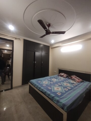 Furnished Amenities in 2 BHK Builder Floor at Ansal Sushant Lok I, Sector 43 – for Rent