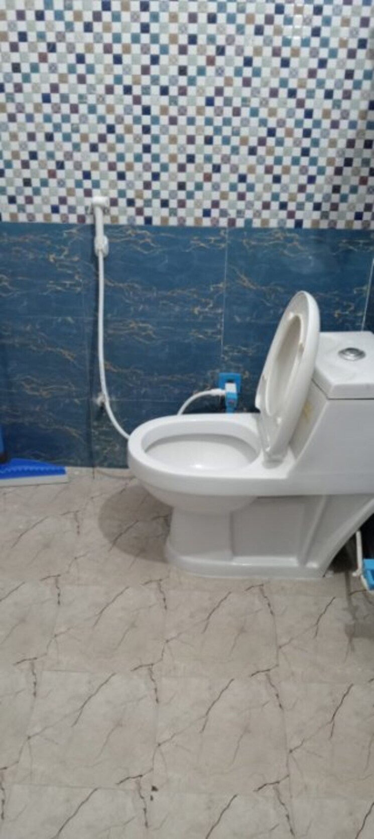 Bathroom, sector 91 3 Bedroom 1800 Sq.Ft. Builder Floor In Sector 91 Faridabad 8269550