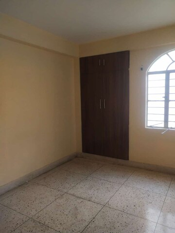 Room in 3 BHK Apartment at Hinoo – for Rent