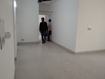 Room in 3 BHK Apartment at Paschim Vihar – for Rent