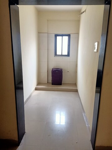 Room in 1 BHK Apartment at Lohgaon – for Rent