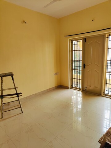 Room in 2 BHK Apartment at SV Manor, Bennigana Halli – for Sale