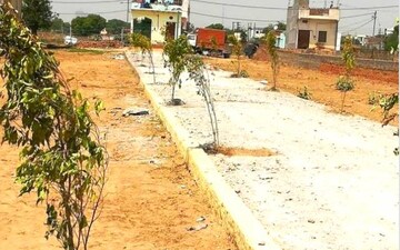 Plot For Sale in Bhopani Village