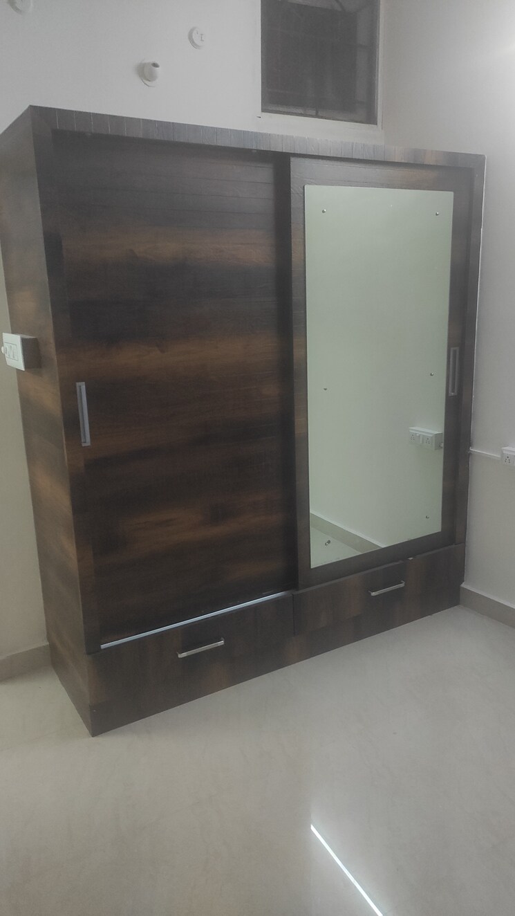 undefined, rt nagar 5 Bedroom 3200 Sq.Ft. Independent House In Rt Nagar Bangalore 8269886