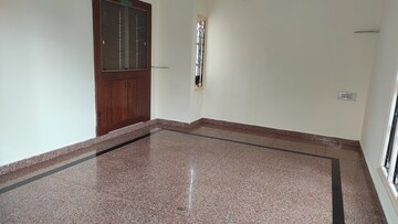 Room in 5 BHK Independent House at Rt Nagar – for Sale