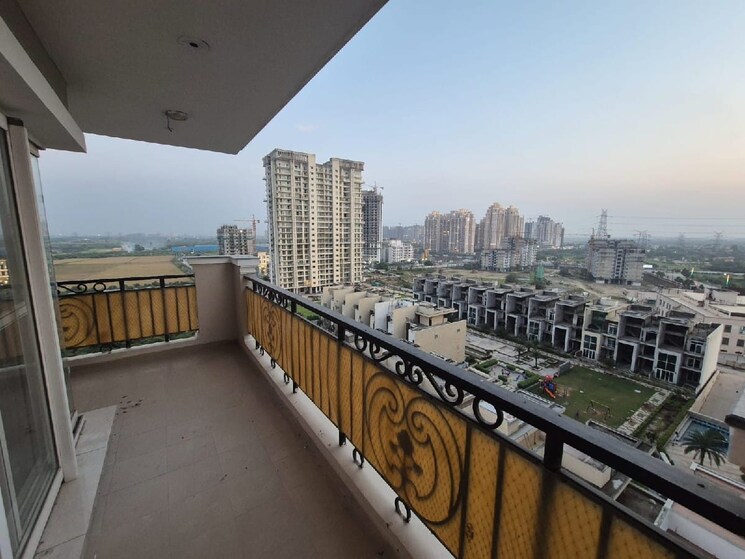 Balcony, upsidc site b 3 Bedroom 1510 Sq.Ft. Builder Floor In Upsidc Site B Greater Noida 8270029