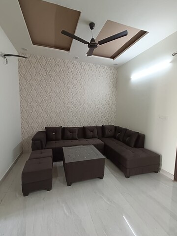 Master Bedroom in 3 BHK Builder Floor at Vip Road – for Rent