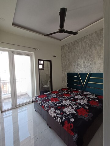 Bedroom in 3 BHK Builder Floor at Vip Road – for Rent