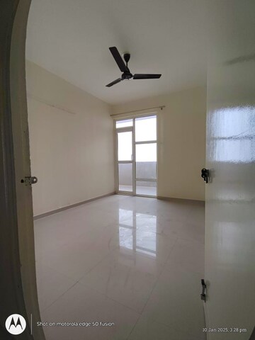 Room in 2 BHK Apartment at Signature Global The Millennia, Sector 37d – for Sale