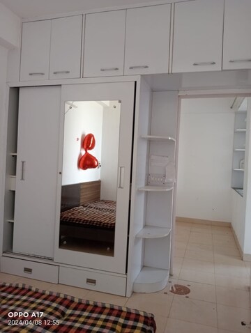 Room in 2 BHK Apartment at Conscient Habitat, Sector 99a – for Rent