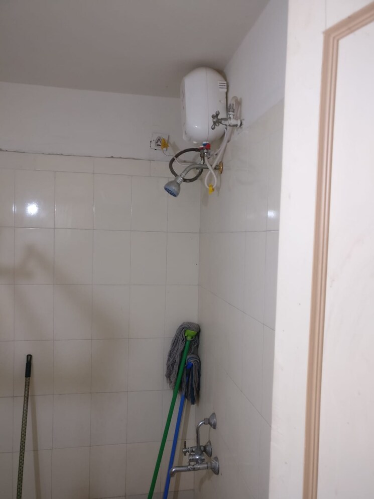 Bathroom, karia-konark-campus 3 Bedroom 1360 Sq.Ft. Apartment In Viman Nagar Pune 8270259