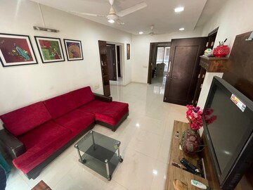 Furnished Amenities in 3 BHK Apartment at Platinum Life, Andheri West – for Rent