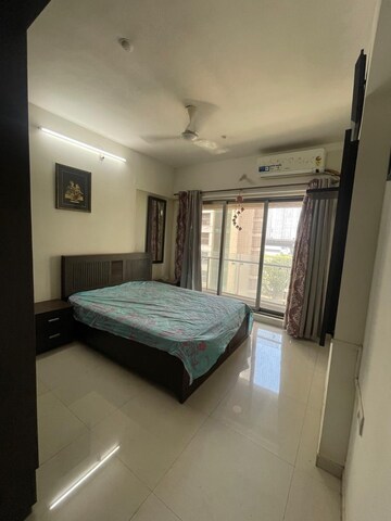 Bedroom in 3 BHK Apartment at Platinum Life, Andheri West – for Rent