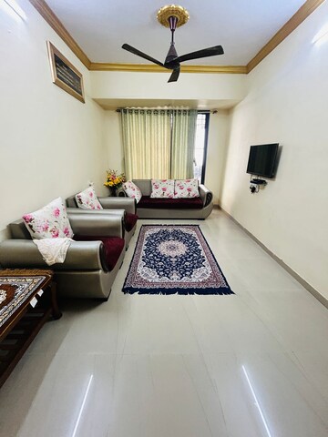 Bedroom in 2 BHK Apartment at Seawoods – for Rent