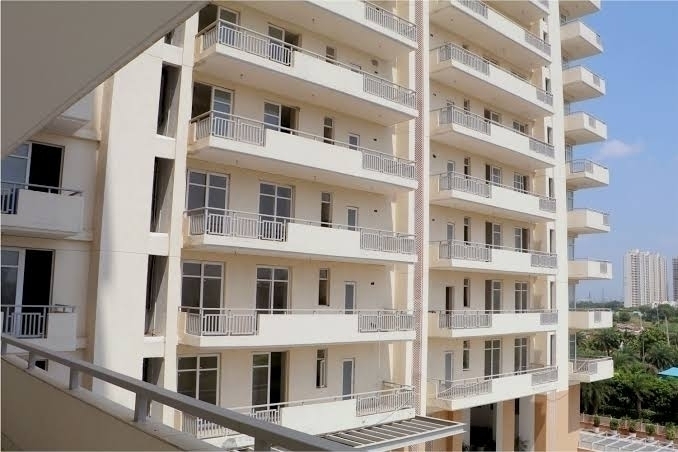 2 BHK Apartment For Sale in SS The Leaf