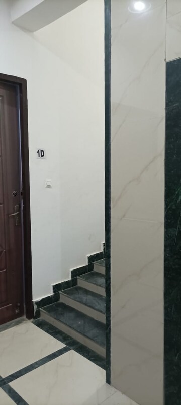 Furnished Amenities in 2 BHK Villa at Gomti Nagar – for Rent