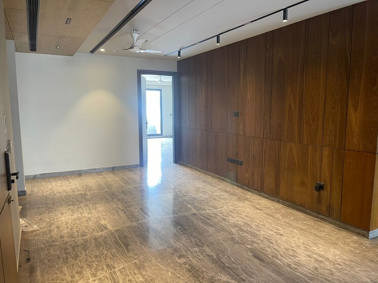 Room, sector 25a 4 Bedroom 565 Sq.Yd. Apartment In Sector 25a Gurgaon 8270368