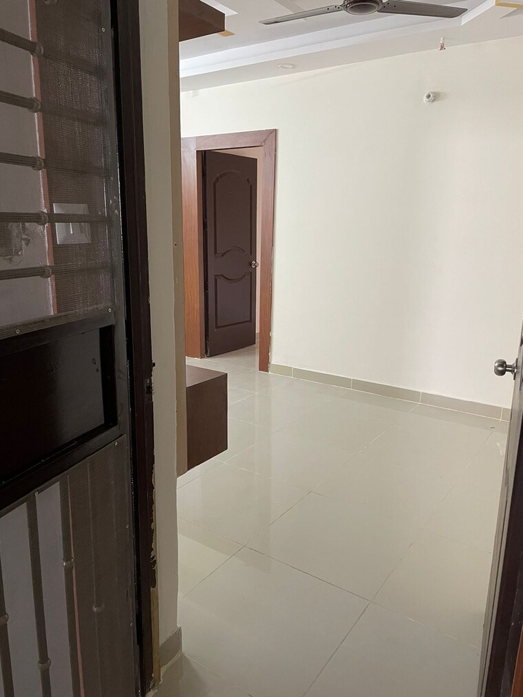 Room, charms-castle 3 Bedroom 1500 Sq.Ft. Apartment In Raj Nagar Extension Ghaziabad 8270315