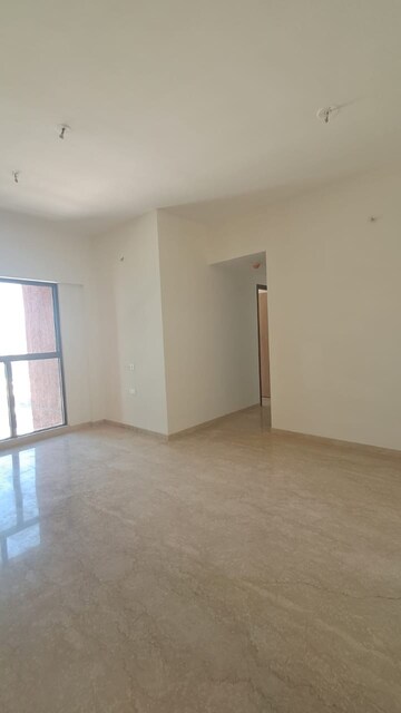 Room in 2 BHK Apartment at Lodha Vista, Lower Parel – for Rent