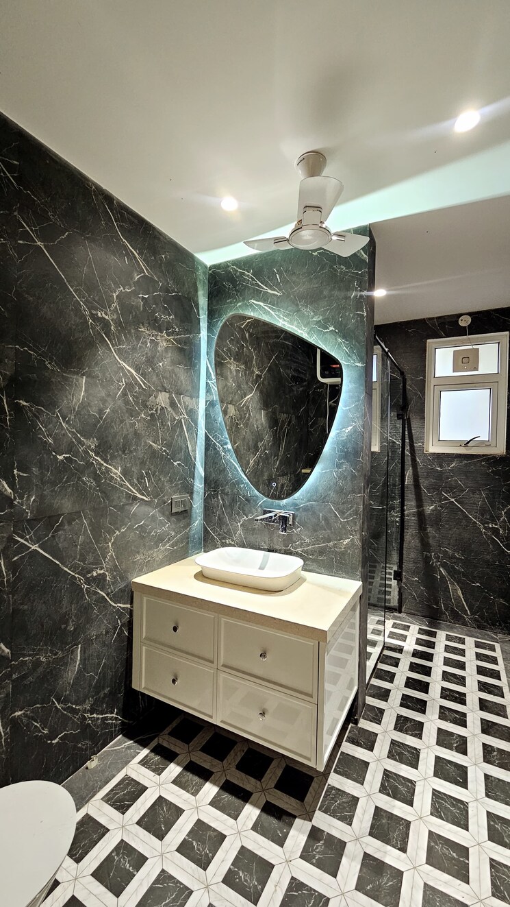 Master Bedroom, omaxe-designer-villas-mayfield-garden 4 Bedroom 2600 Sq.Ft. Builder Floor In Sector 51 Gurgaon 8270409