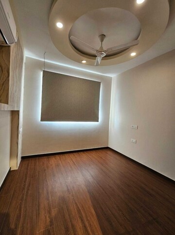 Room in 1 BHK Apartment at Hiranandani Glen Classic, Hebbal – for Rent