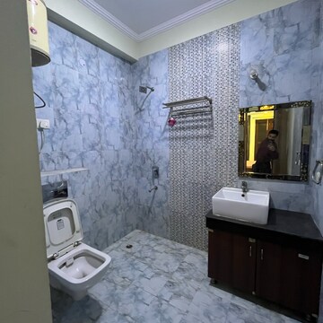 Bathroom in 2 BHK Builder Floor at Ansal Sushant Lok I, Sector 43 – for Rent