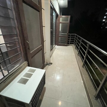 Staircase in 2 BHK Builder Floor at Ansal Sushant Lok I, Sector 43 – for Rent