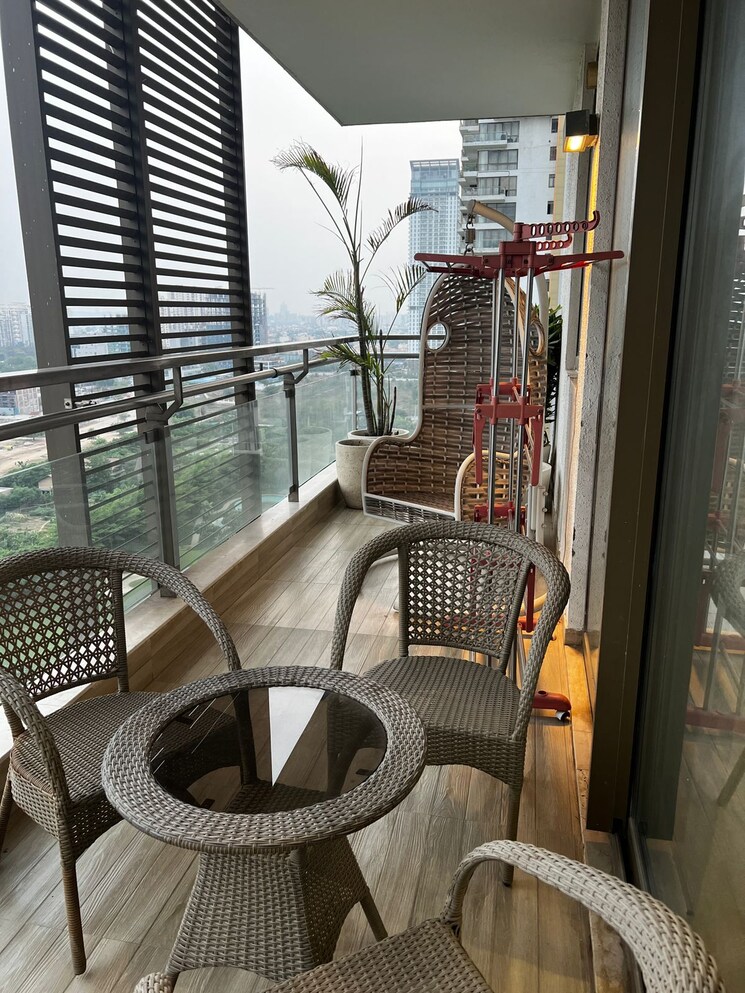 Master Bedroom, m3m-golf-estate 4 Bedroom 5000 Sq.Ft. Apartment In Sector 65 Gurgaon 8270631