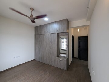 Room in 3 BHK Apartment at Sobha Palm Courts, Kogilu – for Rent
