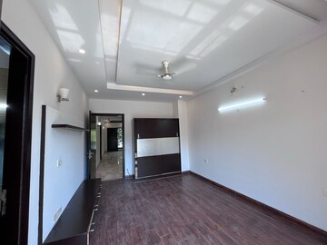 Kitchen in 3 BHK Builder Floor at Ansal Sushant Lok I, Sector 43 – for Rent