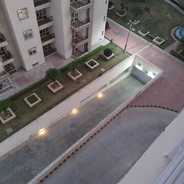 Team Area in 1 RK Apartment at Supertech Czar Suites, Omicron I Greater Noida – for Rent